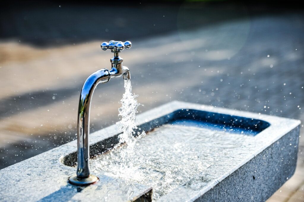 Faucet Backflow Services faucet, nature, sink, tap, tap water, flow, flowing water, fresh water, clean water, wet, splashing, splash, water, fountain, water fountain